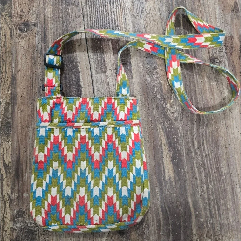 KAVU Keeper Small Crossbody Purse Canvas Geometric Print Bag w/Adjustable Strap